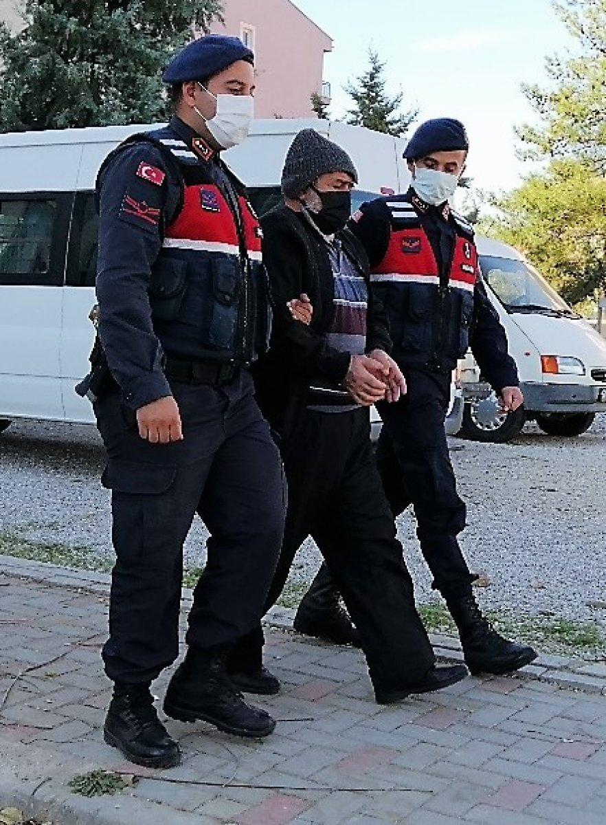 Denizli’de, FETÖ firarisi bağ evinde yakalandı