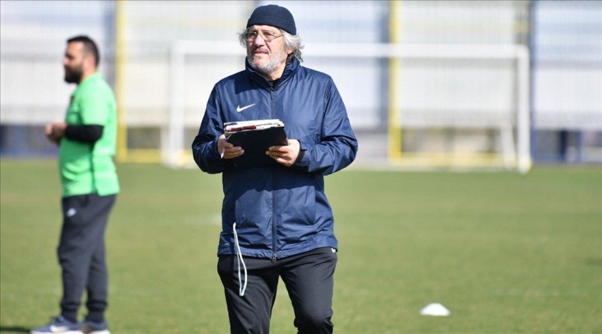 Mustafa Reşit Akçay'ın Dino Ndlovu mucizesi