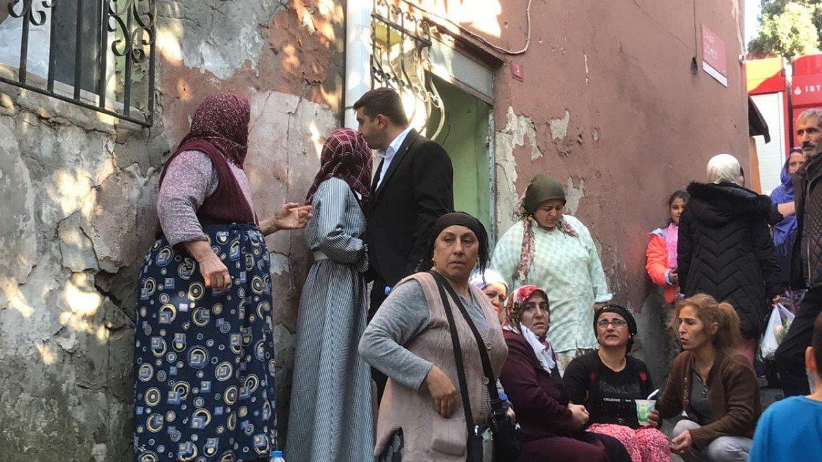 Beyoğlu'nda düğün günü evleri yandı