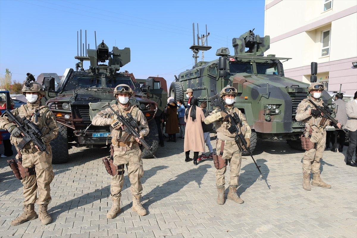 Iğdır'da özel öğrenciler, Mehmetçik ile buluştu