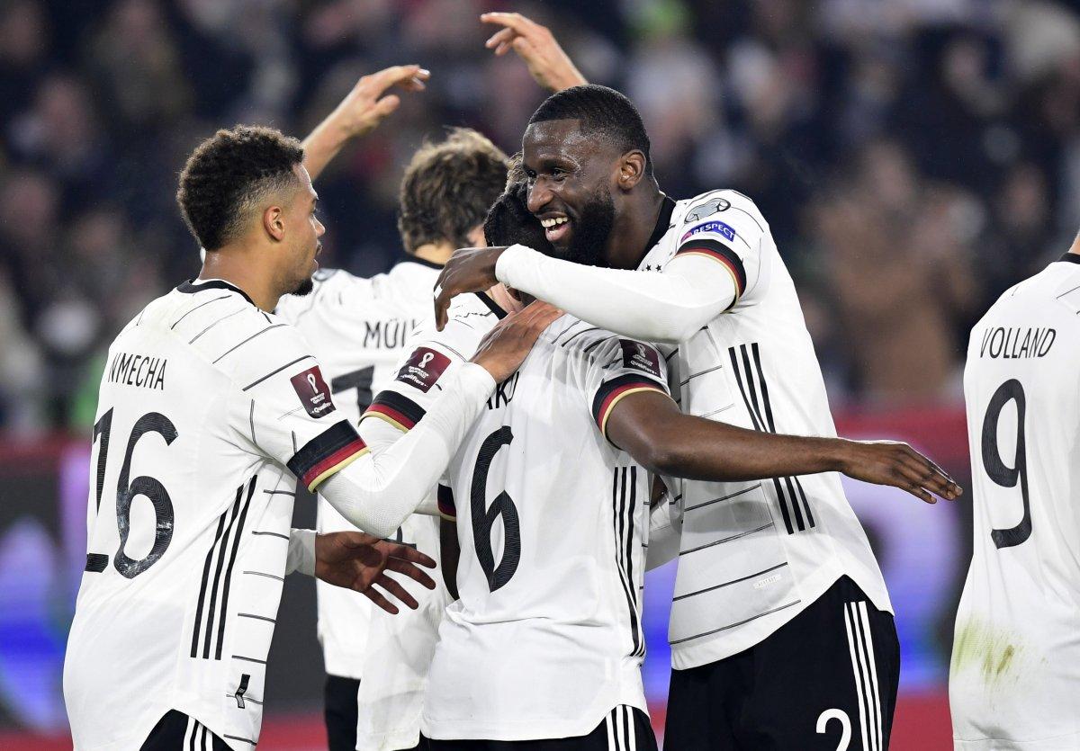 Almanya, Lihtenştayn'ı 9 golle geçti