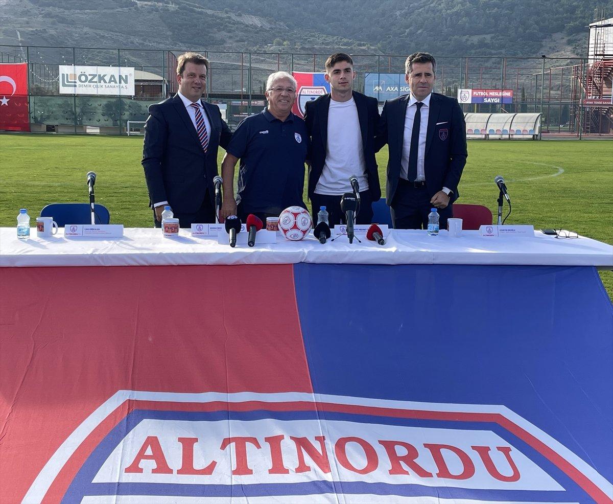 Bundesliga'ya transfer olan Altınordulu futbolcu Burak İnce: Hayalim Barcelona