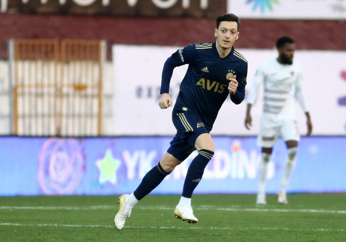 Mesut Özil: Her zaman her yerde en büyük Fener