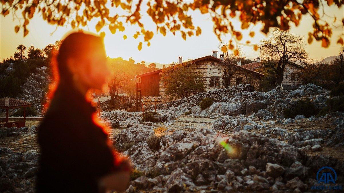 Antalya'daki tarihi evler turistlerin ilgisini çekiyor