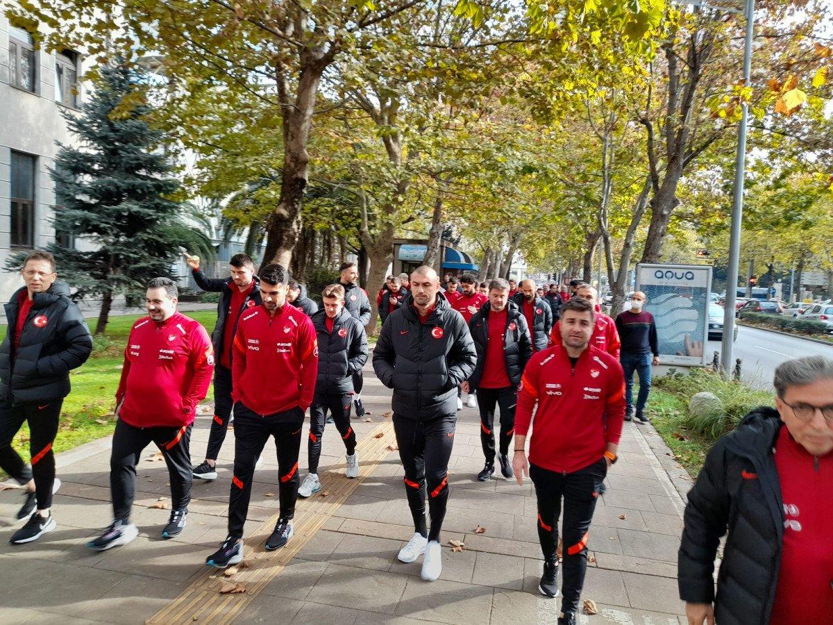 Milli Takım, Podgoritsa'da şehir turu attı