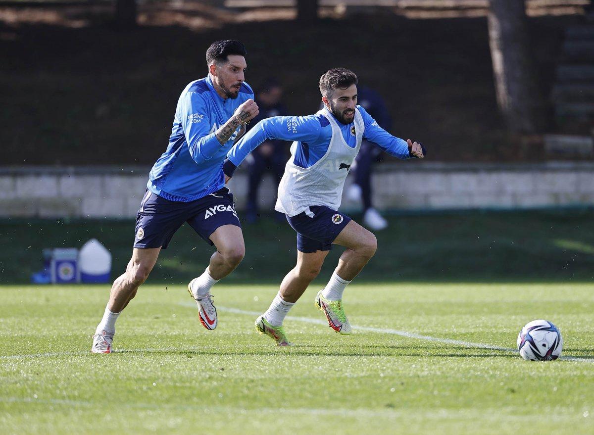 Pereira, derbi öncesi oyun sistemini değiştiriyor