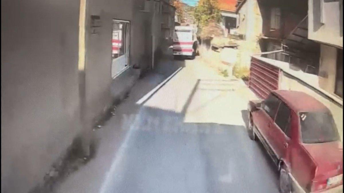 Isparta’da köpeğe çarptı, yoluna devam etti