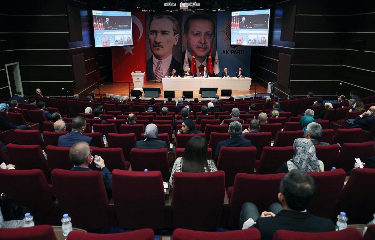 AK Parti'de gündem asgari ücret