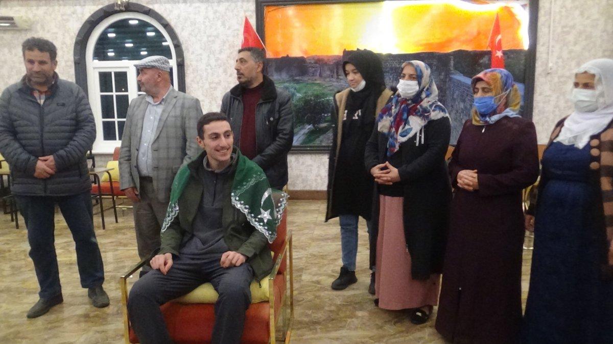 Oğlunu PKK’dan kurtardı, şimdi de askere gönderecek