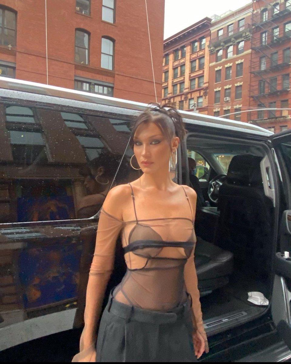 Bella Hadid, tatilde