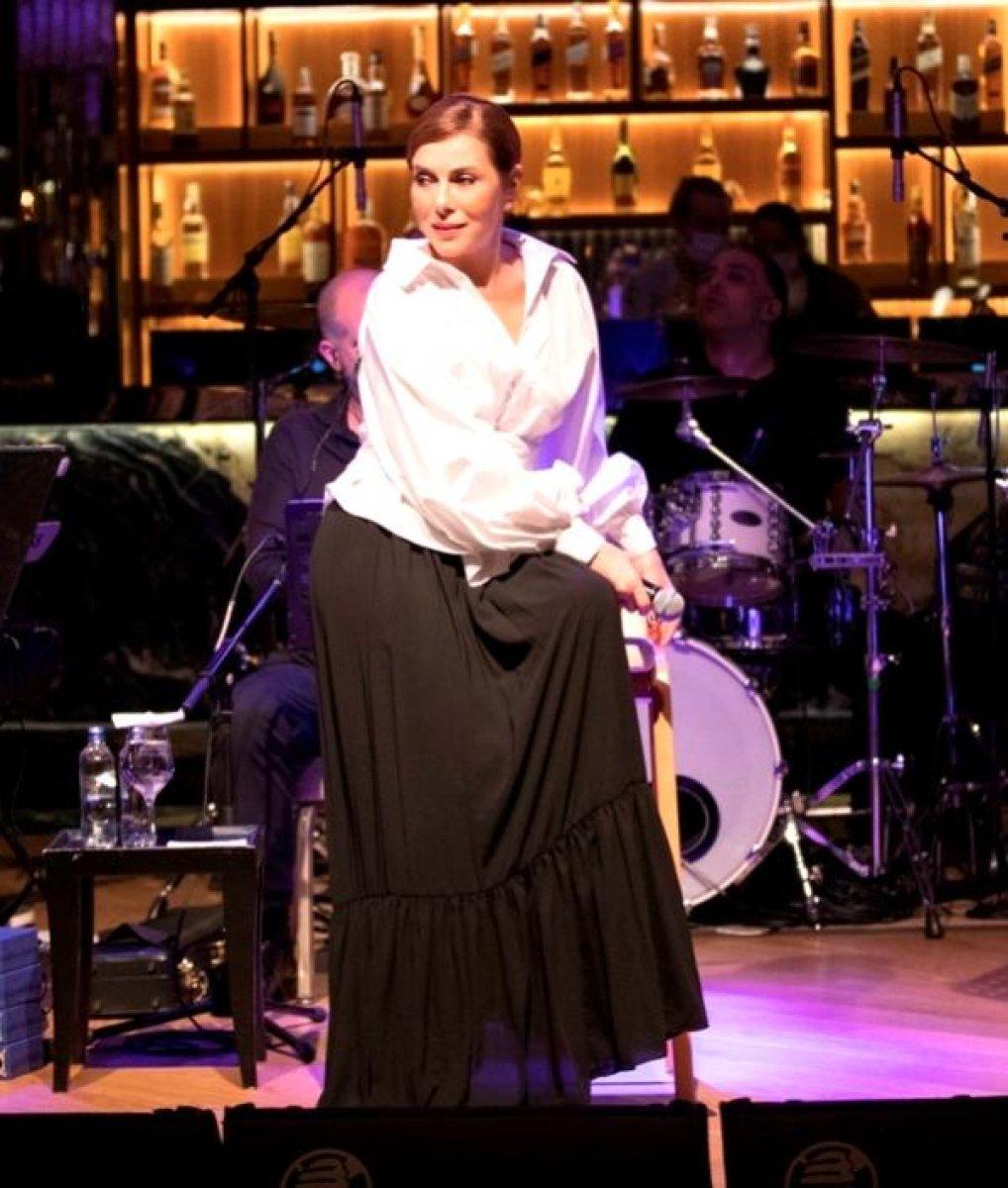 Zuhal Olcay: Kıyafetlere bu kadar para harcamamak lazım