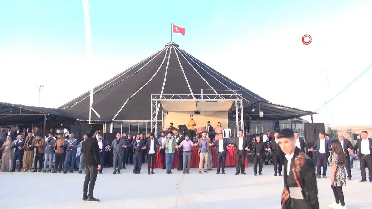 Şırnak'ta gelin ve damada 1 milyon 258 bin TL takıldı