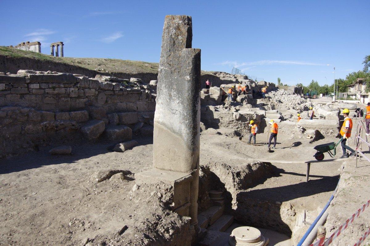 Kütahya’da Yaren Dede Türbesi, boş çıktı