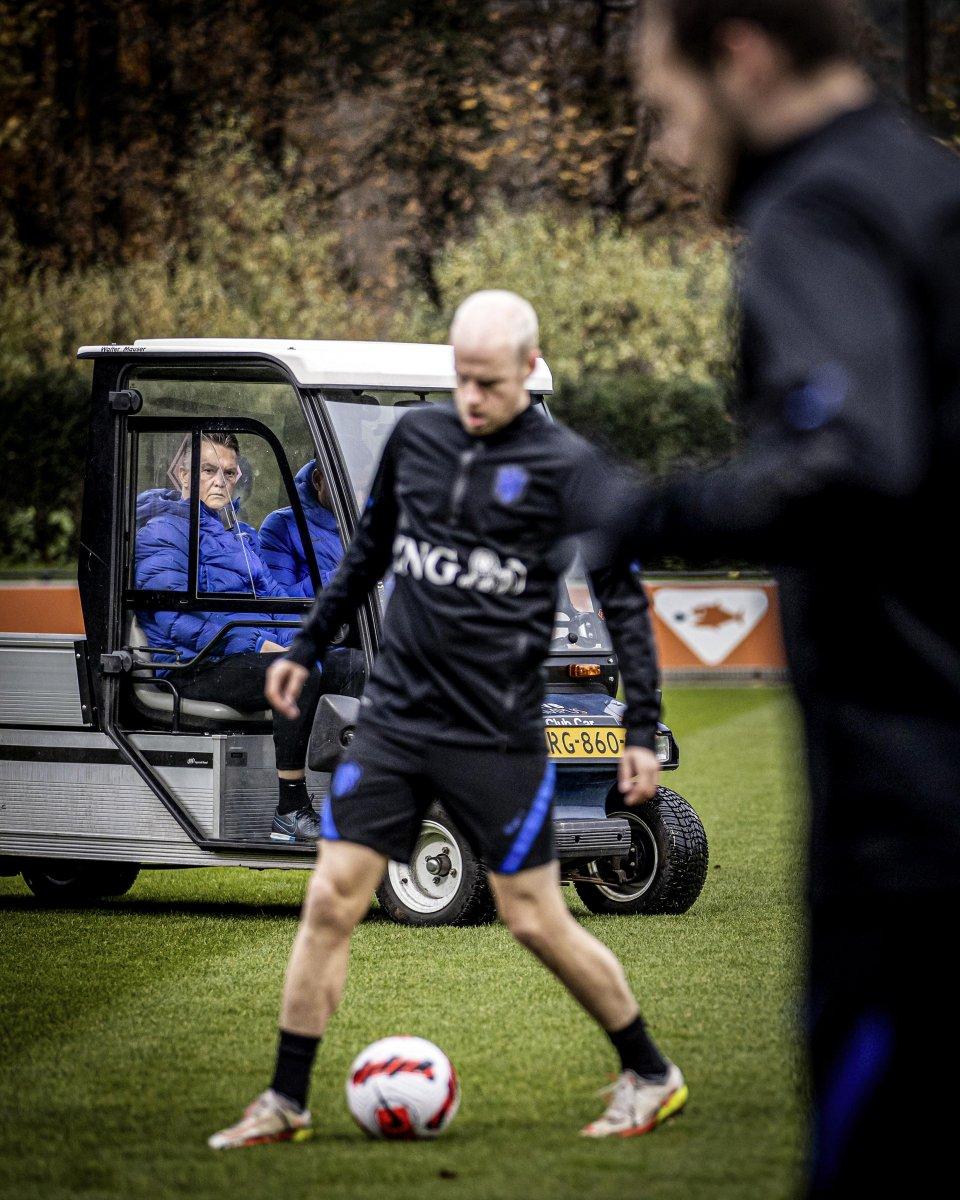 Louis van Gaal sakatlandı