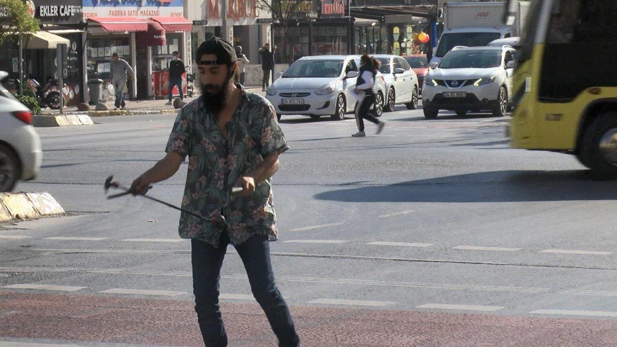 Beylikdüzü'nde 'Yoldaki Şifacı'dan eğlendiren gösteri