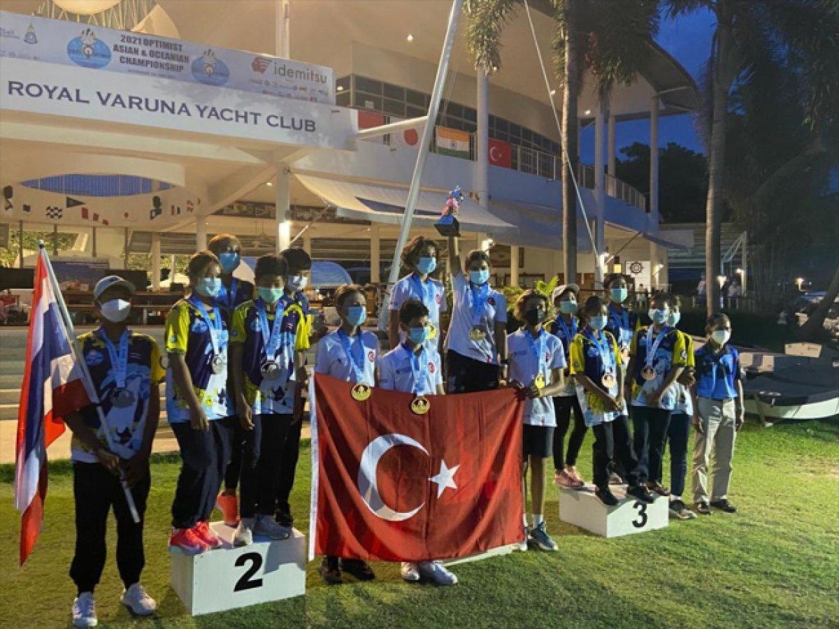 Milli yelkencilerden Tayland'da 2 madalya