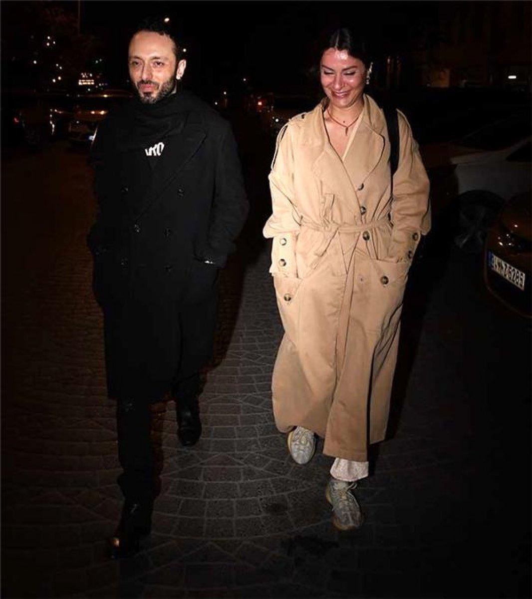 Mabel Matiz kız arkadaşıyla kameralara yakalandı