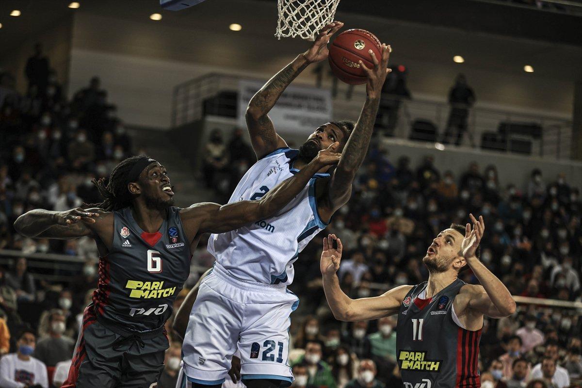 Türk Telekom evinde Lokomotiv Kuban'ı yendi