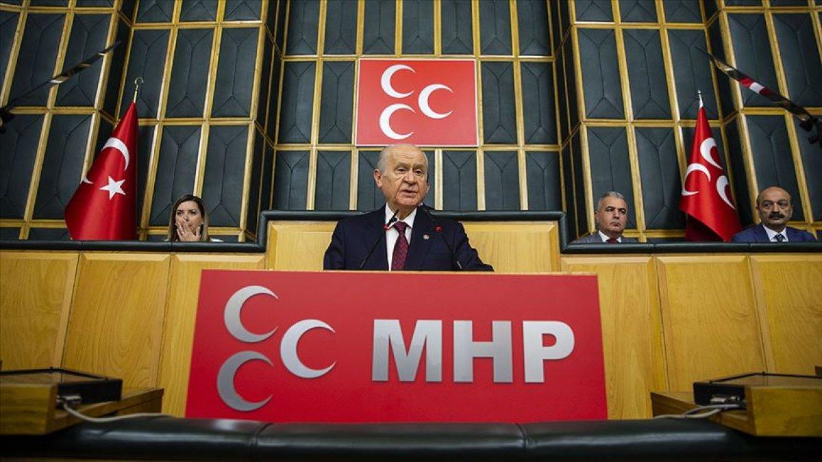 Devlet Bahçeli'den EYT çağrısı