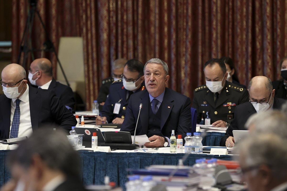 Hulusi Akar: 11 ayda, 2 bin 426 teröristi etkisiz hale getirdik