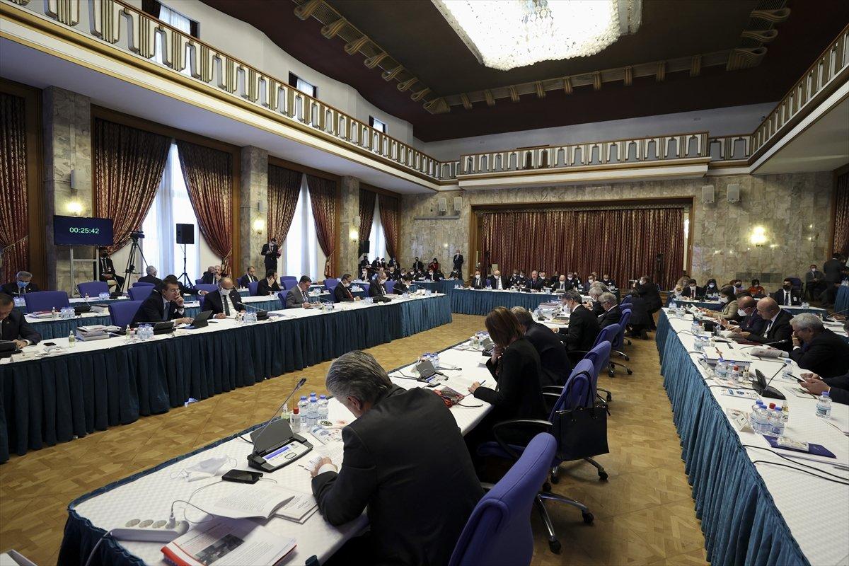 Hulusi Akar: 11 ayda, 2 bin 426 teröristi etkisiz hale getirdik