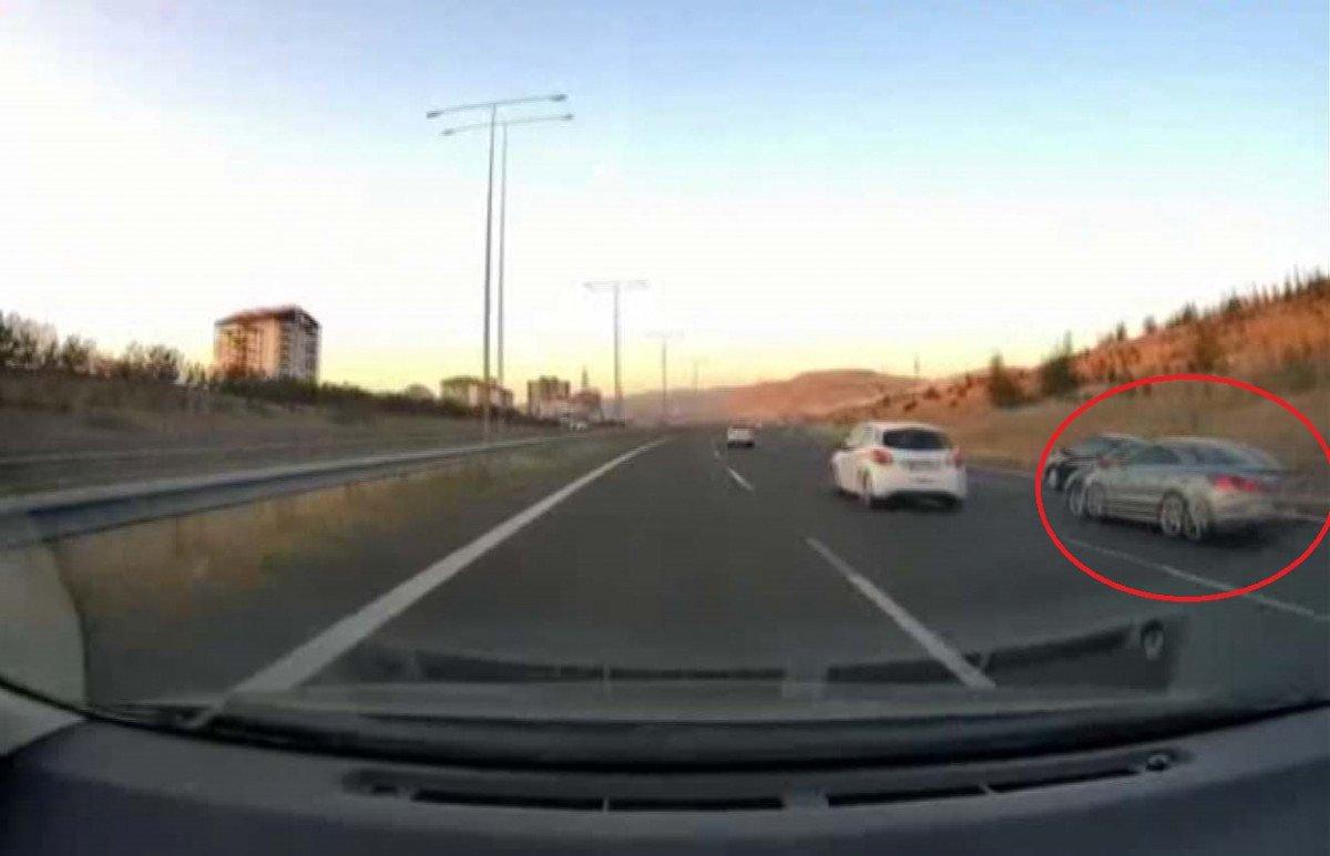 Ankara'da makas atan sürücü kaza yaptı