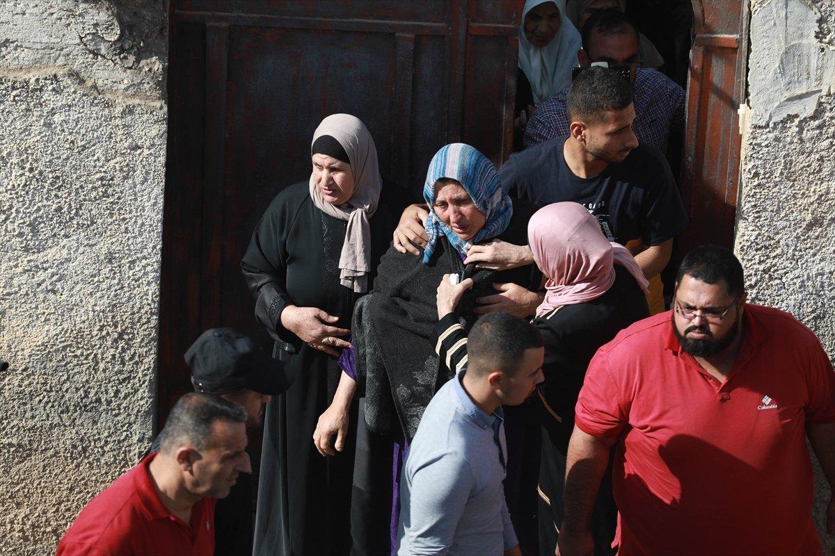 İsrail güçleri tarafından vurulan Filistinli genç, toprağa verildi