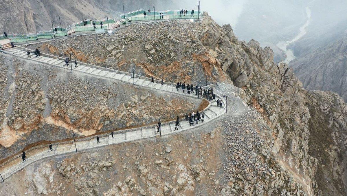 Zap Vadisi’nde terörden temizlenen alan, Seyir Tepesi oldu