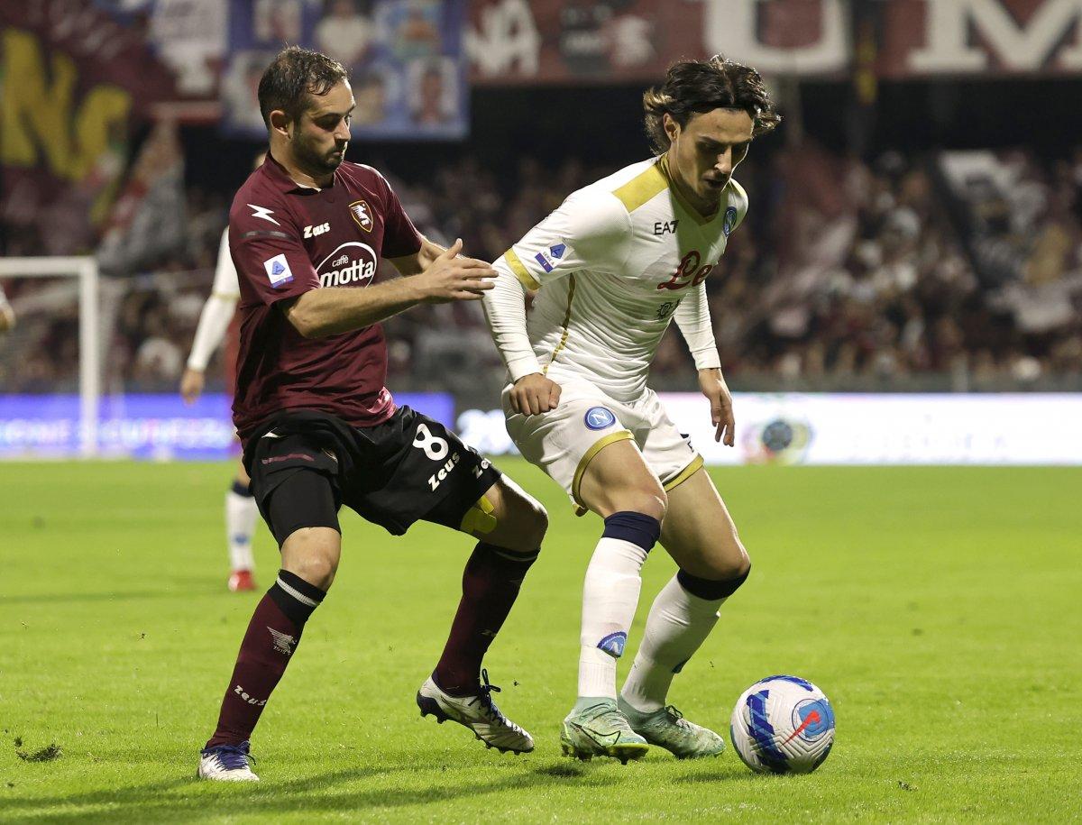 Avrupa'nın ezeli rakipleri Eljif Elmas'ı istiyor