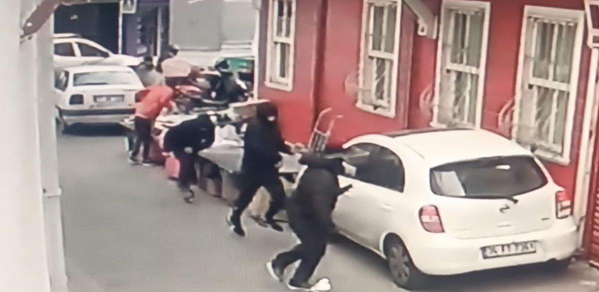 Kasımpaşa'daki silahlı çatışmanın kamera görüntüleri