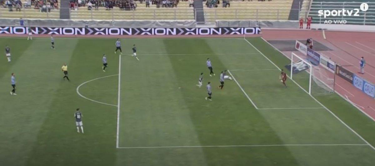 Hatalı gol yiyen Muslera eleştirilerin hedefinde