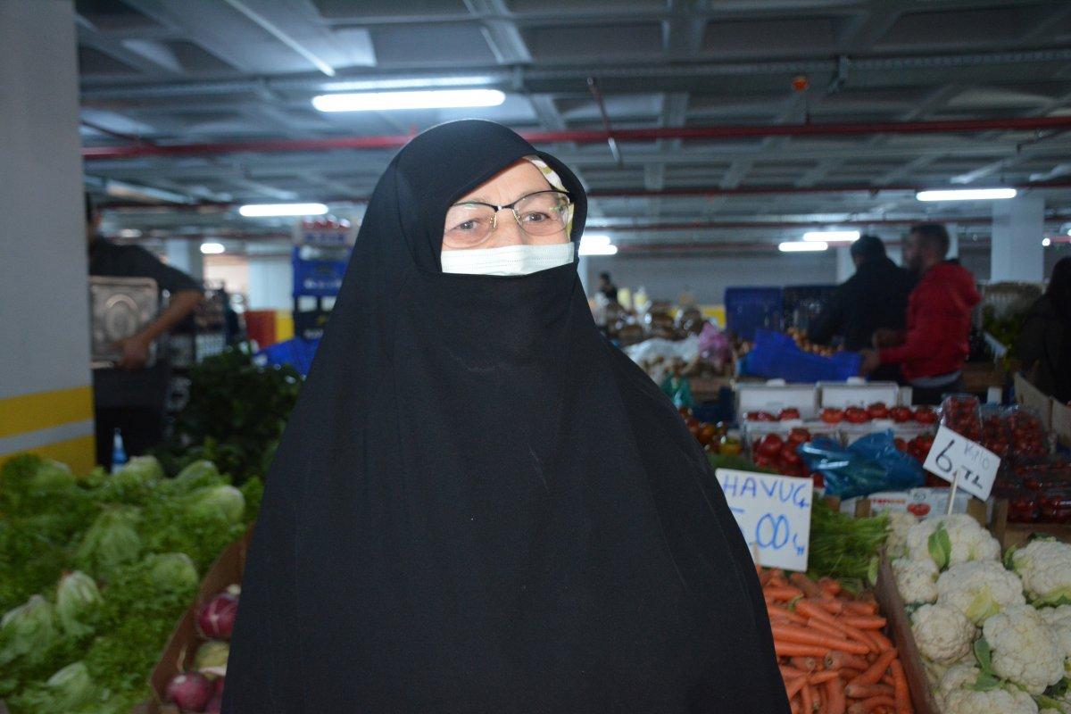 Gümüşhane'de pazarcılar, zehirlenme sonrası ıspanak satışından şikayetçi