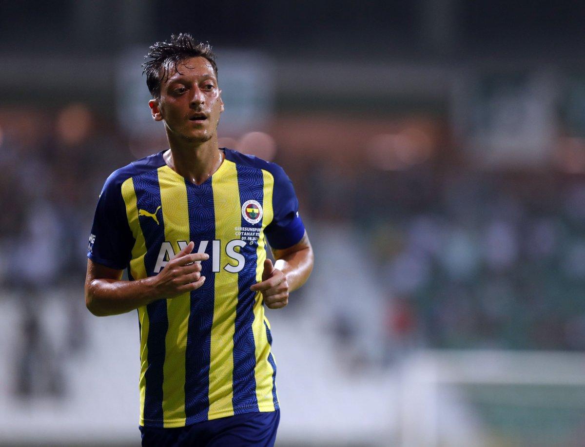 Mesut Özil'den Galatasaray açıklaması