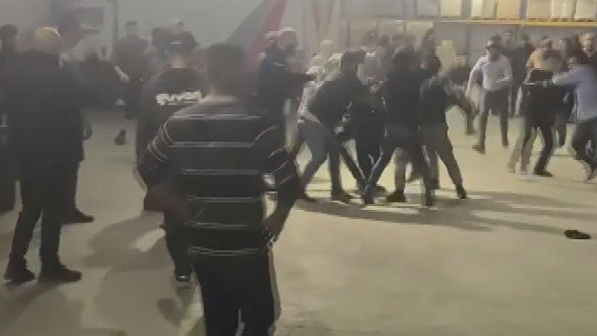 Esenler'de Türkmenistanlılar ile Afganistanlılar birbirine girdi