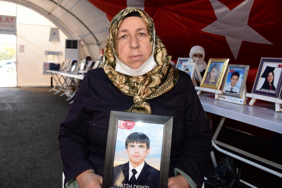Diyarbakır annesi oğluna seslendi: Gelmezsen hakkımı helal etmiyorum