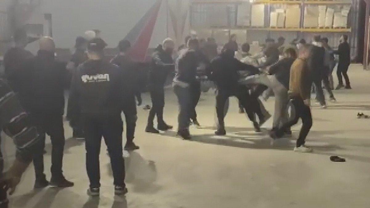 Esenler'de Türkmenistanlılar ile Afganistanlılar birbirine girdi