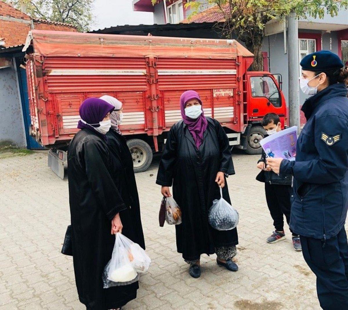 Jandarmadan köylü kadınlara KADES uygulaması