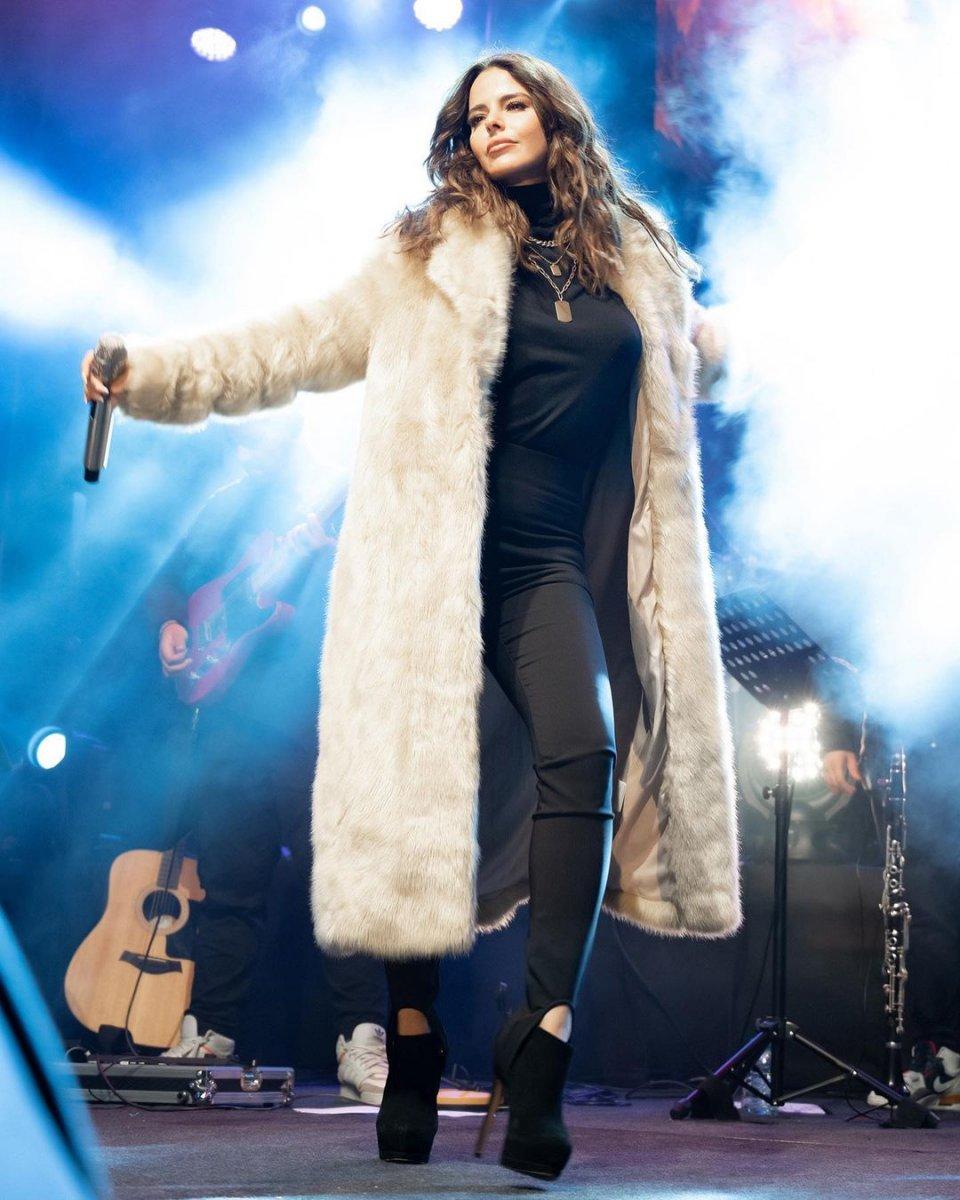 Simge Sağın: Harcadığım paraya üzülmem