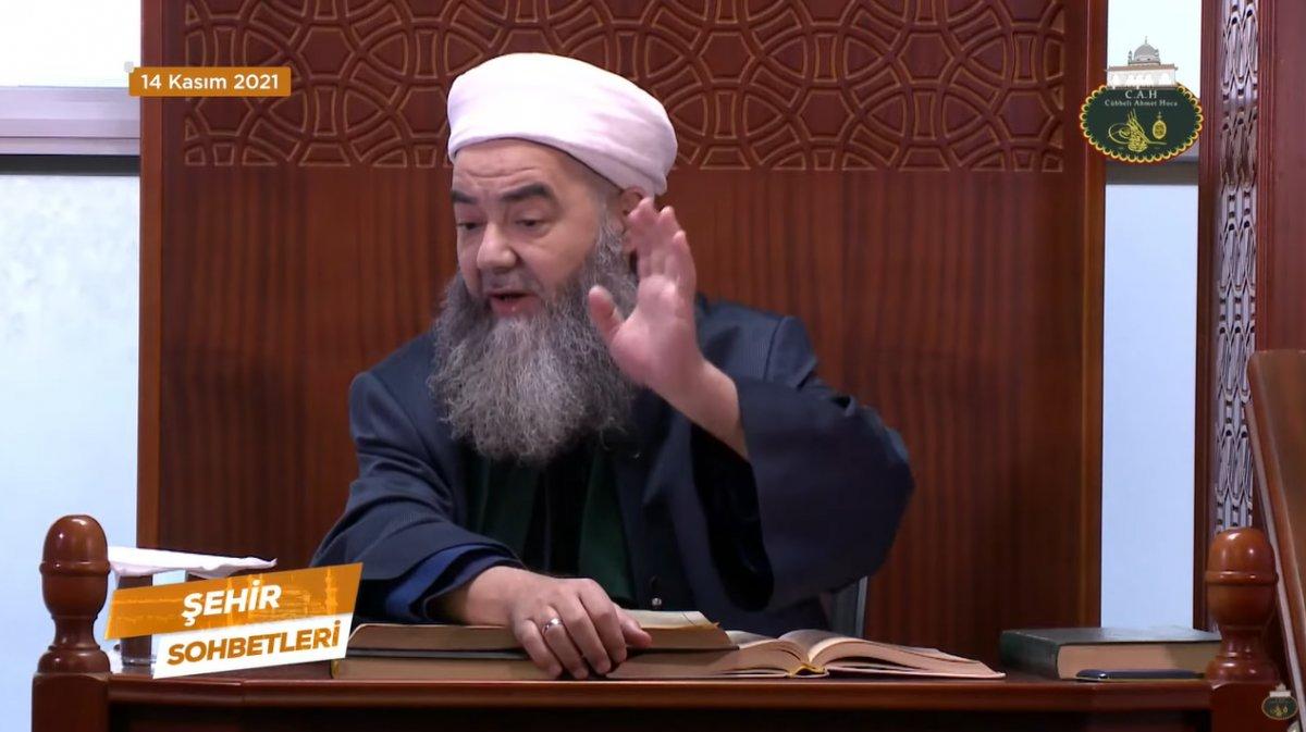 Cübbeli Ahmet Hoca'nın 'kerhane' örneği cemaati güldürdü