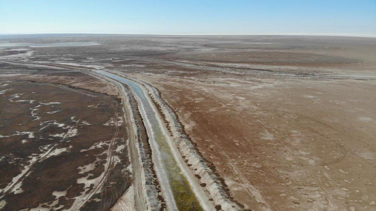 Tuz Gölü havzasında kuraklık etkisini göstermeye başladı