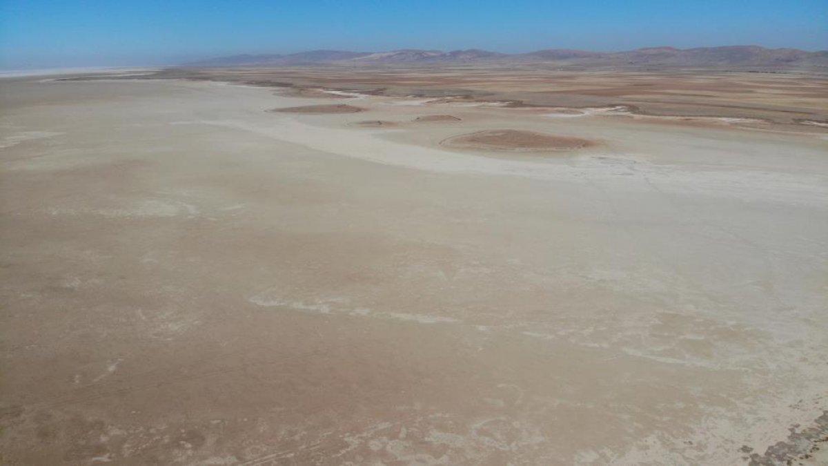 Tuz Gölü havzasında kuraklık etkisini göstermeye başladı