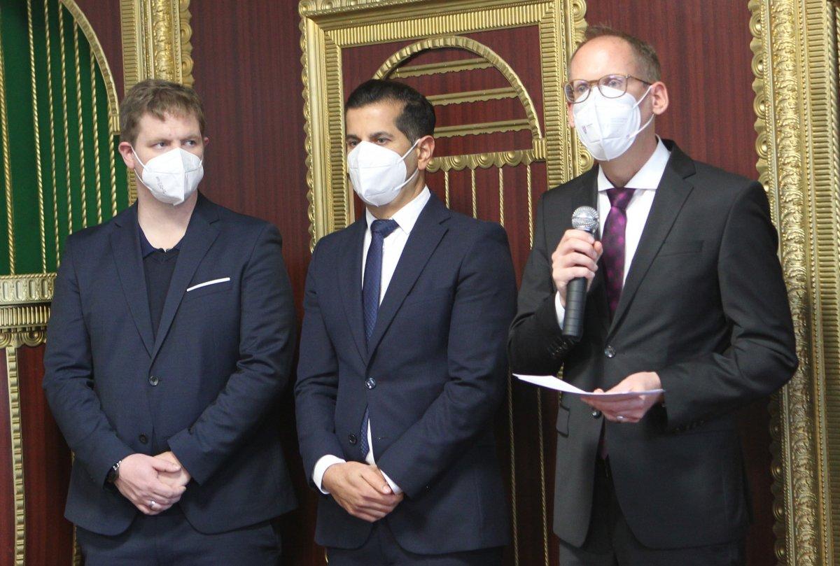 Almanya Hessen Eyalet Sağlık Bakanı, camilerde ‘aşı olun’ çağrısı yaptı