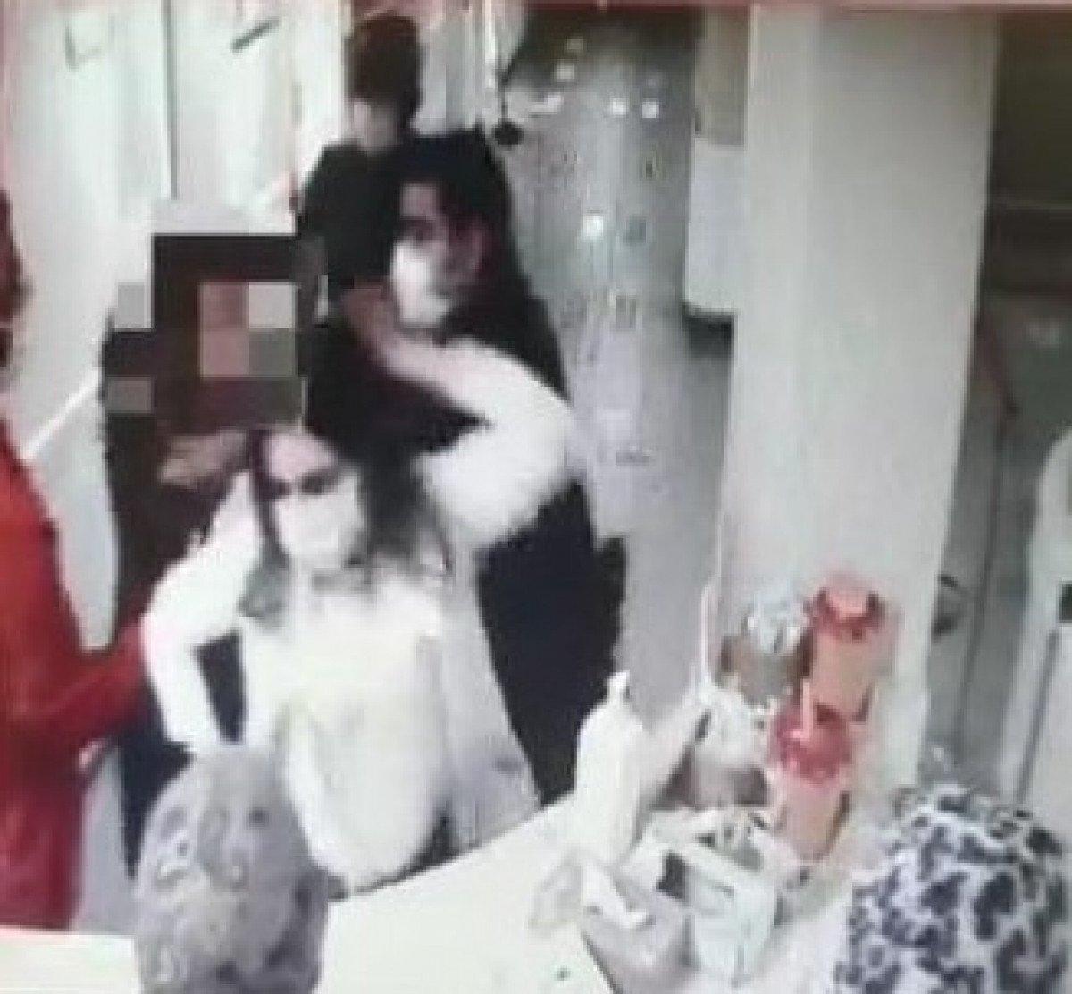 Pendik'te acil serviste doktora çirkin saldırı