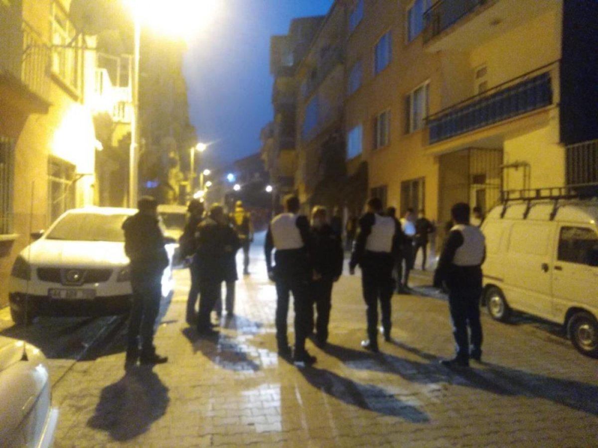 Malatya'da bir kişi, boşanma aşamasındaki eşinin evini silahla bastı