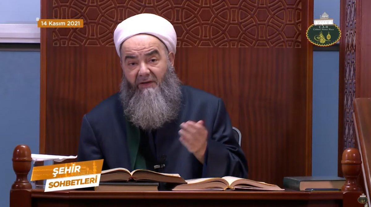 Cübbeli Ahmet Hoca'nın 'kerhane' örneği cemaati güldürdü