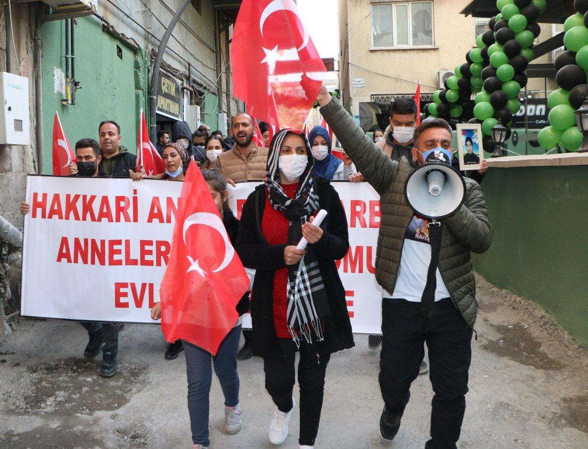 Hakkari’deki evlat nöbeti, 21’inci haftasına girdi