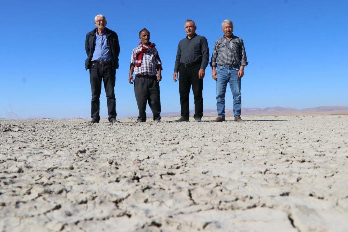 Tuz Gölü havzasında kuraklık etkisini göstermeye başladı