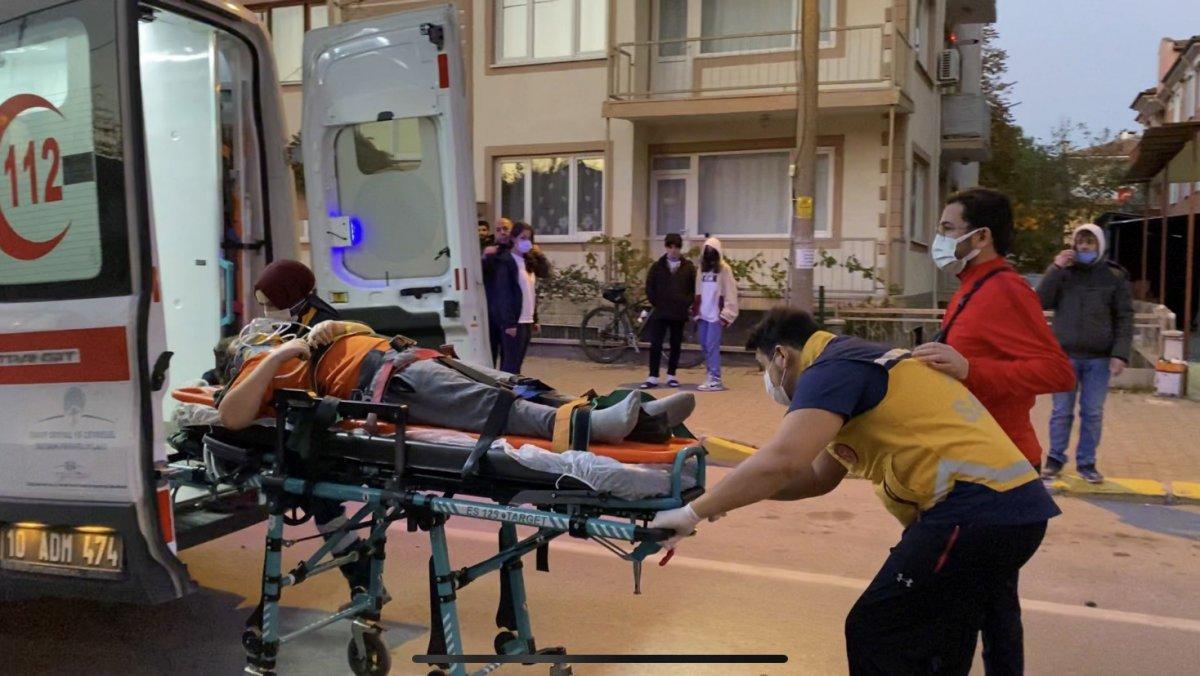 Balıkesir'de su kanalına uçan araçta 3 kişi yaralandı