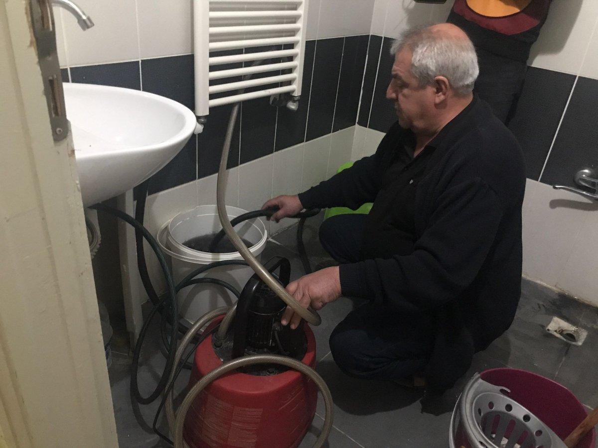 Elazığ'da düşük fatura için petek temizliğine başlandı