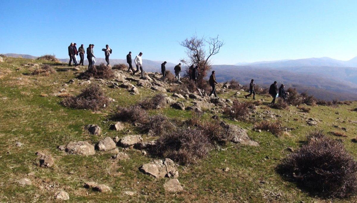 Terörden temizlenen Şenyayla’da öğrenciler, çay içip mantar topladı